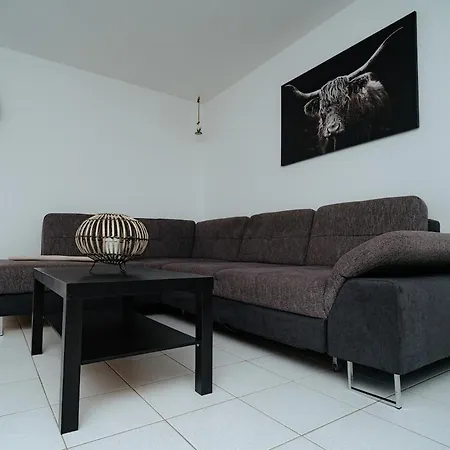 In Metternich Fuer 5 Personen Apartment *